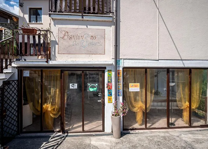 Aparthotel Agribenessere Brenzio 3*